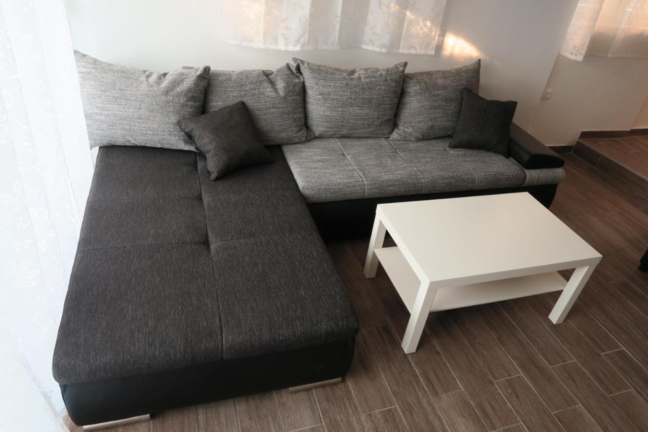 Holiday Home Ljubicic บัชกา ภายนอก รูปภาพ