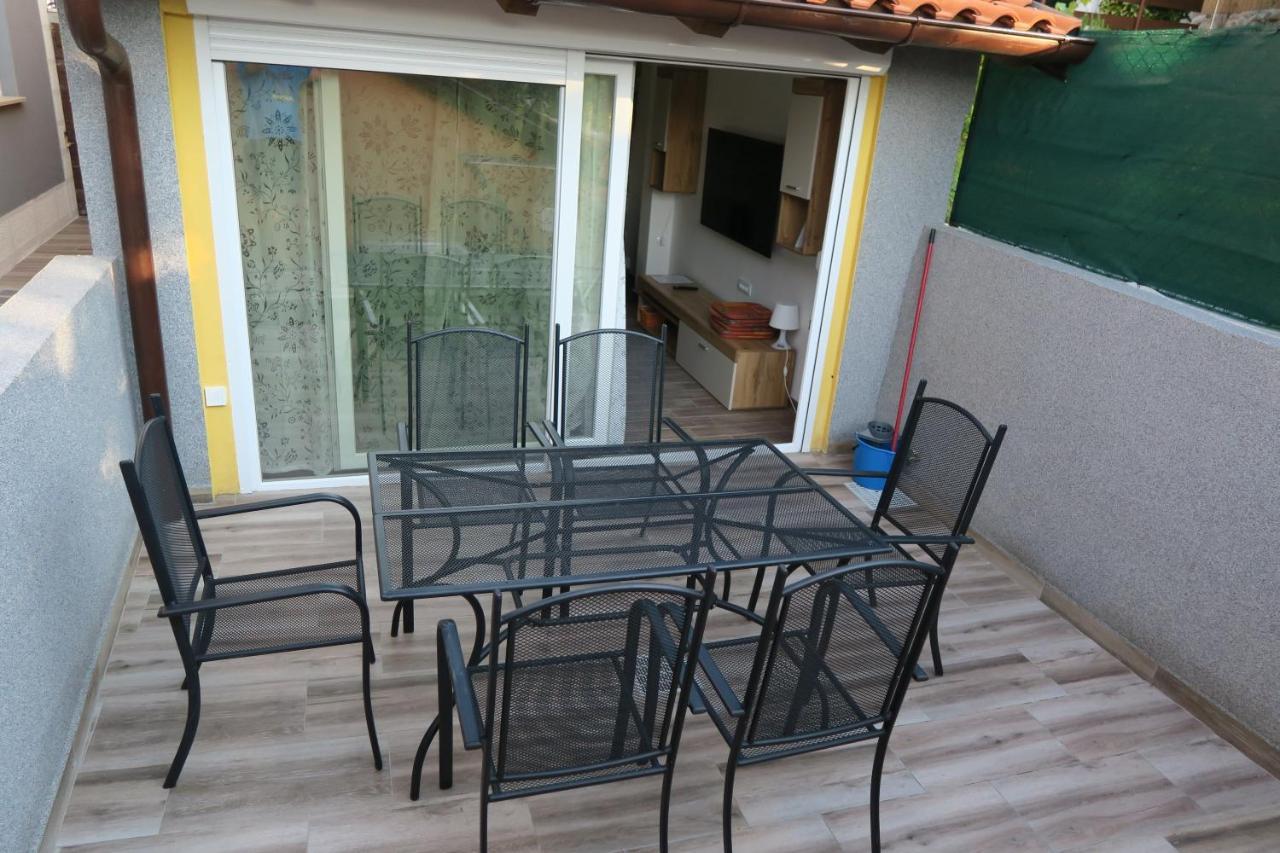 Holiday Home Ljubicic บัชกา ภายนอก รูปภาพ