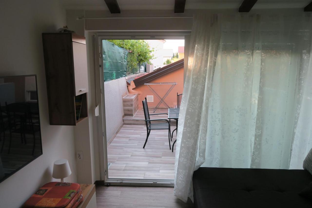Holiday Home Ljubicic บัชกา ภายนอก รูปภาพ
