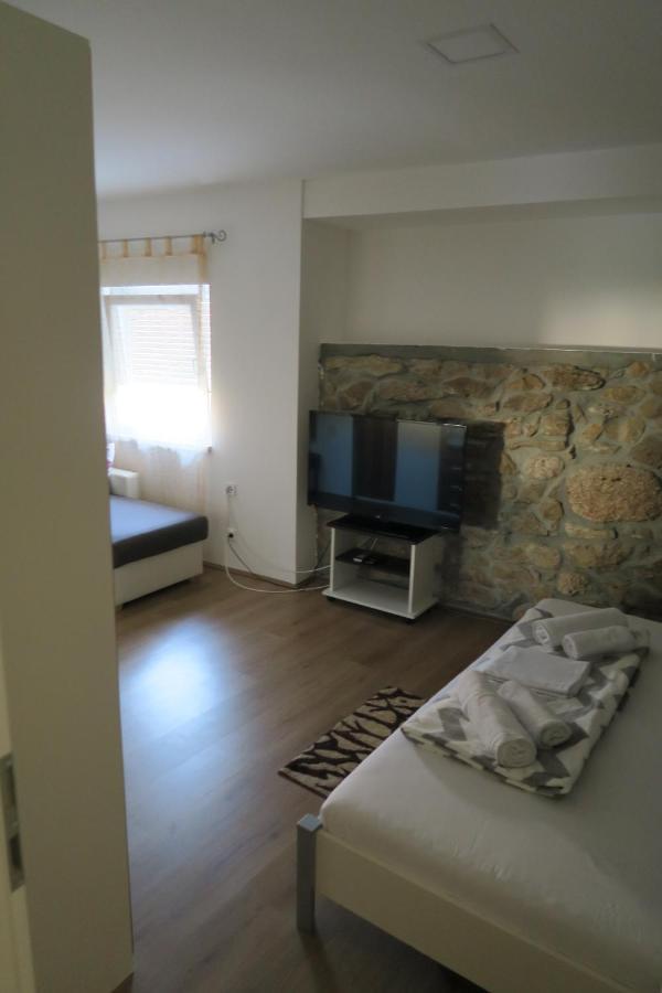 Holiday Home Ljubicic บัชกา ภายนอก รูปภาพ