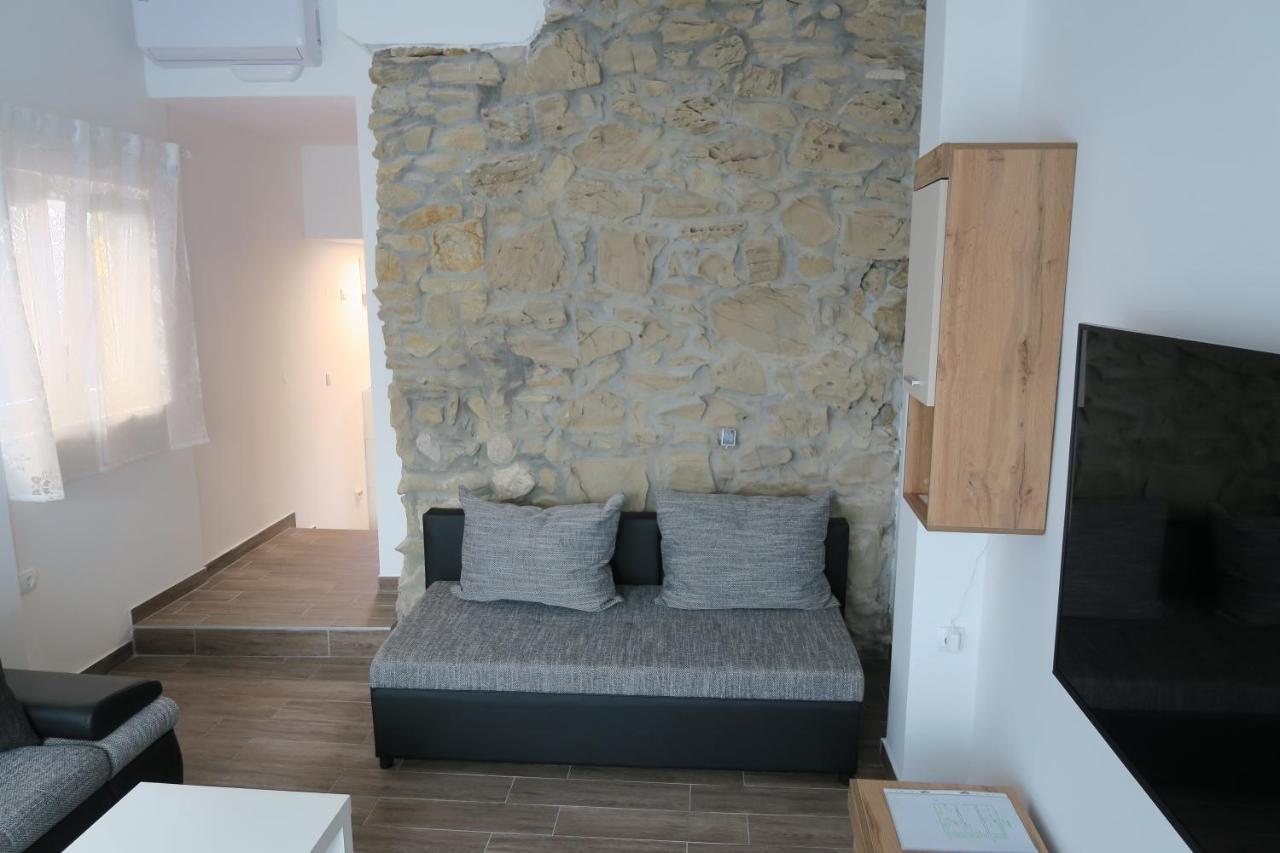 Holiday Home Ljubicic บัชกา ภายนอก รูปภาพ