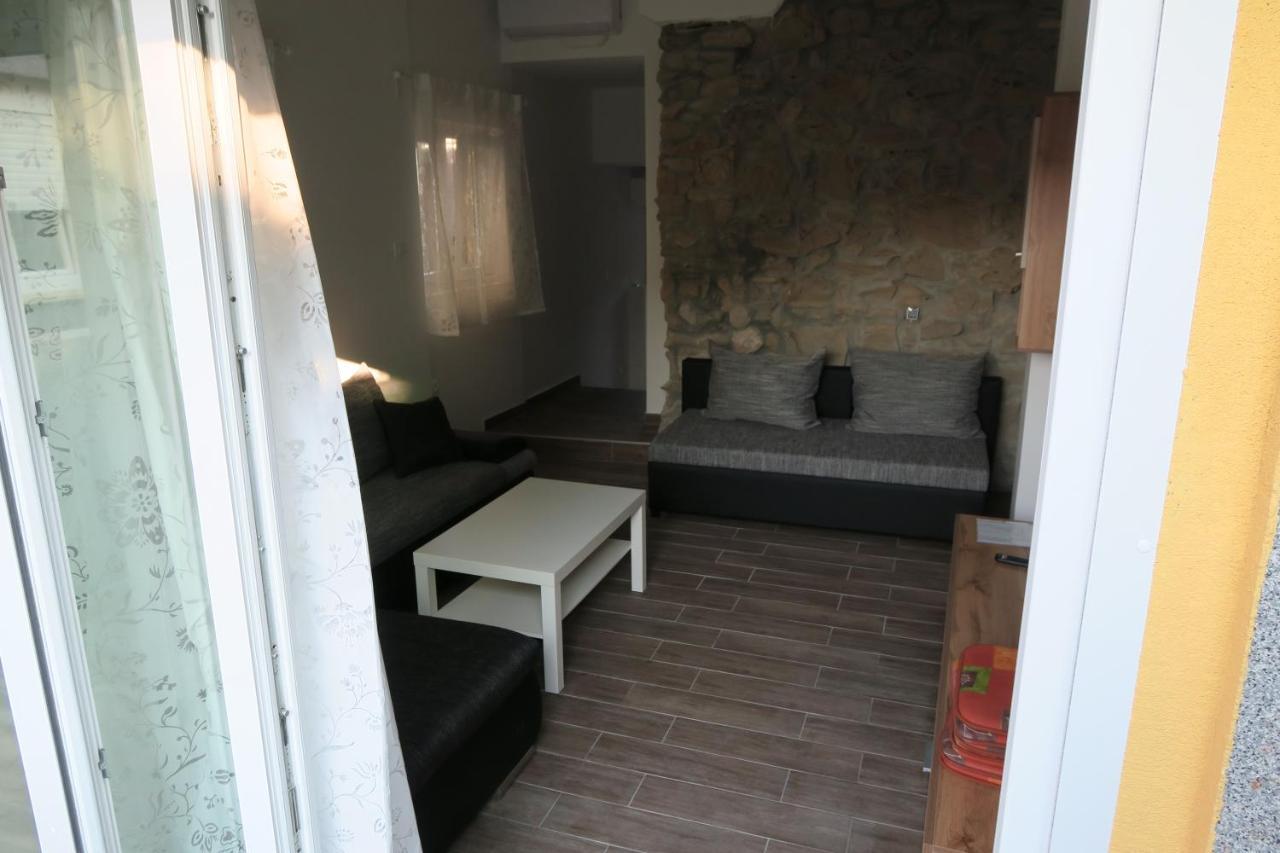 Holiday Home Ljubicic บัชกา ภายนอก รูปภาพ